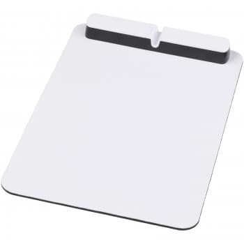 Cache mouse pad with USB hub